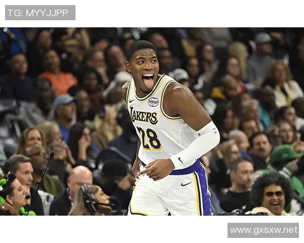 还是那么稳！八村塁14中6拿到14分2篮板